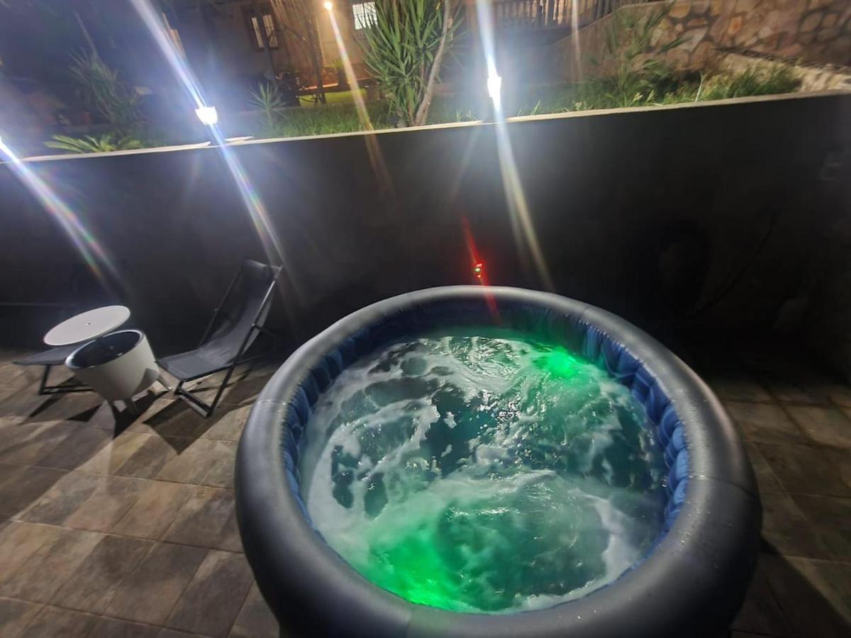 Buen Estar, Piscina, Barbacoa, Jacuzzi En Valencia Vila Turis Exterior foto
