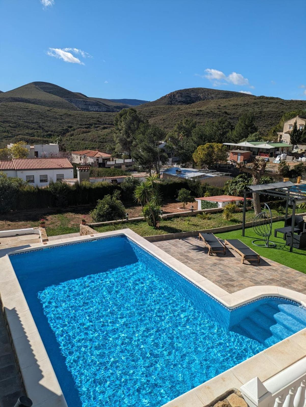 Buen Estar, Piscina, Barbacoa, Jacuzzi En Valencia Vila Turis Exterior foto